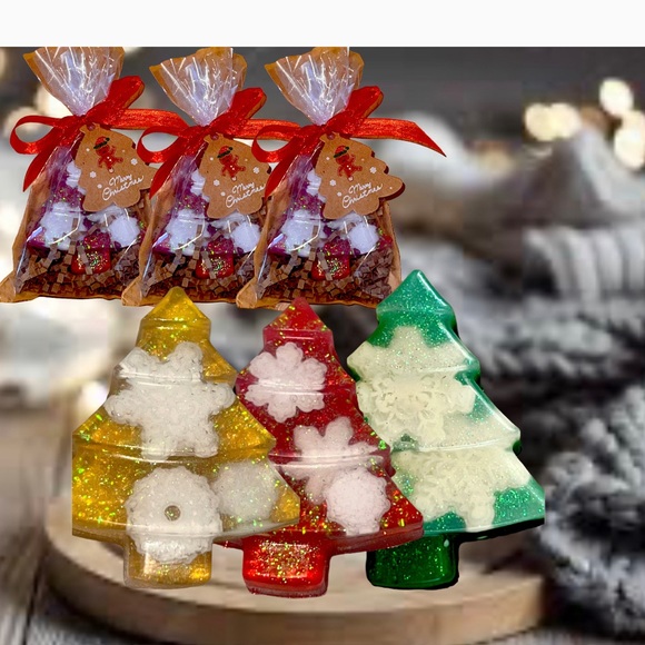 Christmas Tree Soap, Artisian Holiday, Wonderland Party, Christmas Bath Decor - Picture 3 of 14
